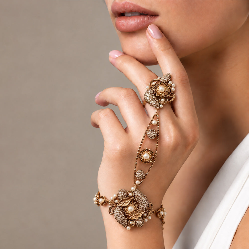 white rose pearl harness