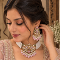 zeenat pinky half choker