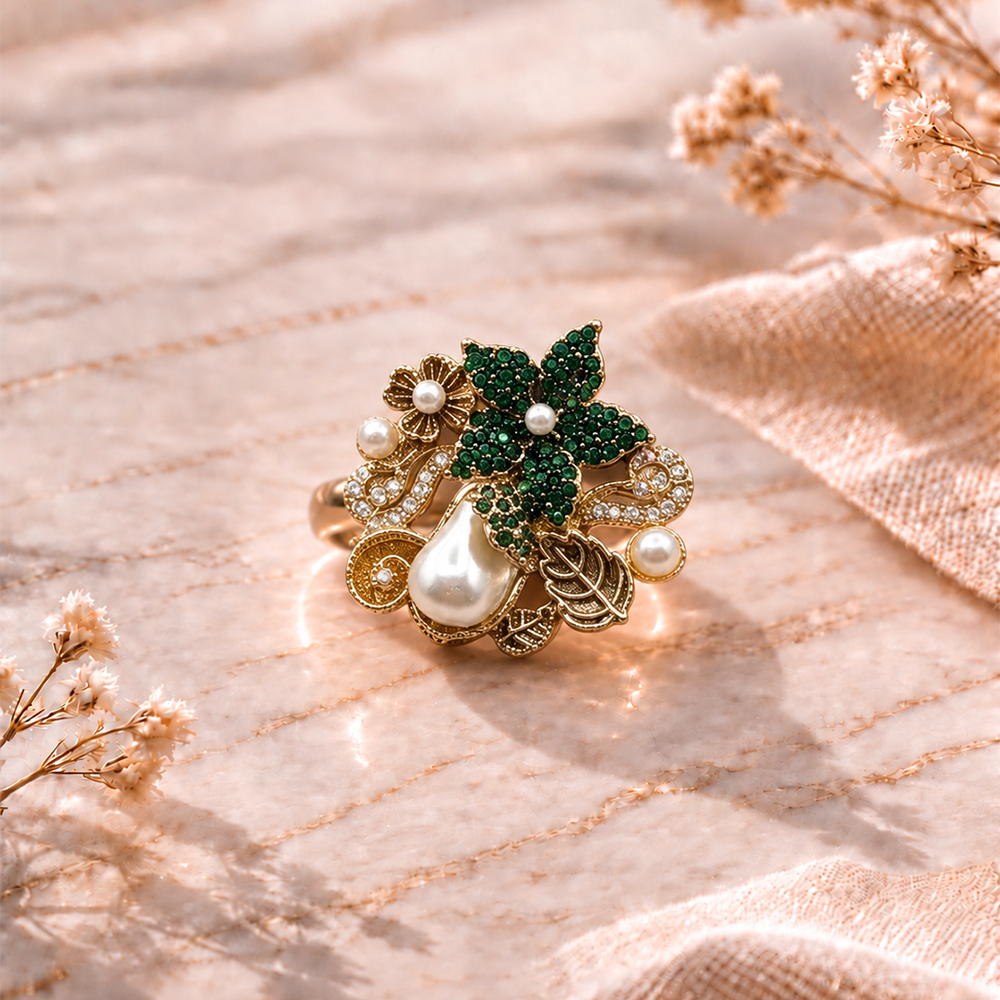 Green zircon pearl ring