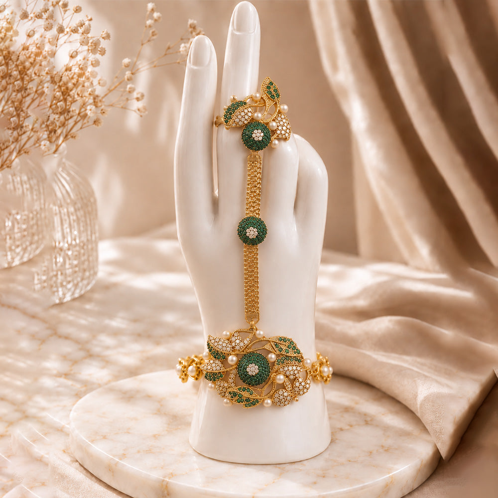 zareen green harness