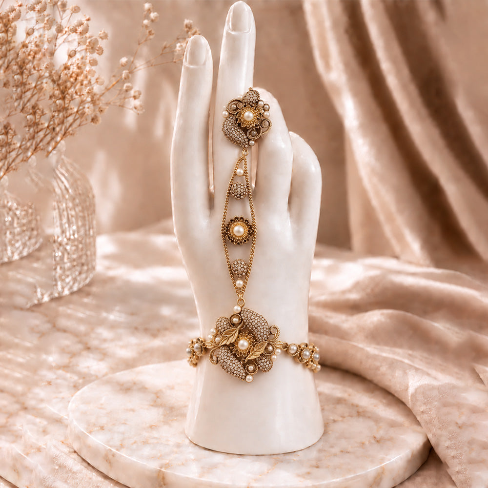 white rose pearl harness