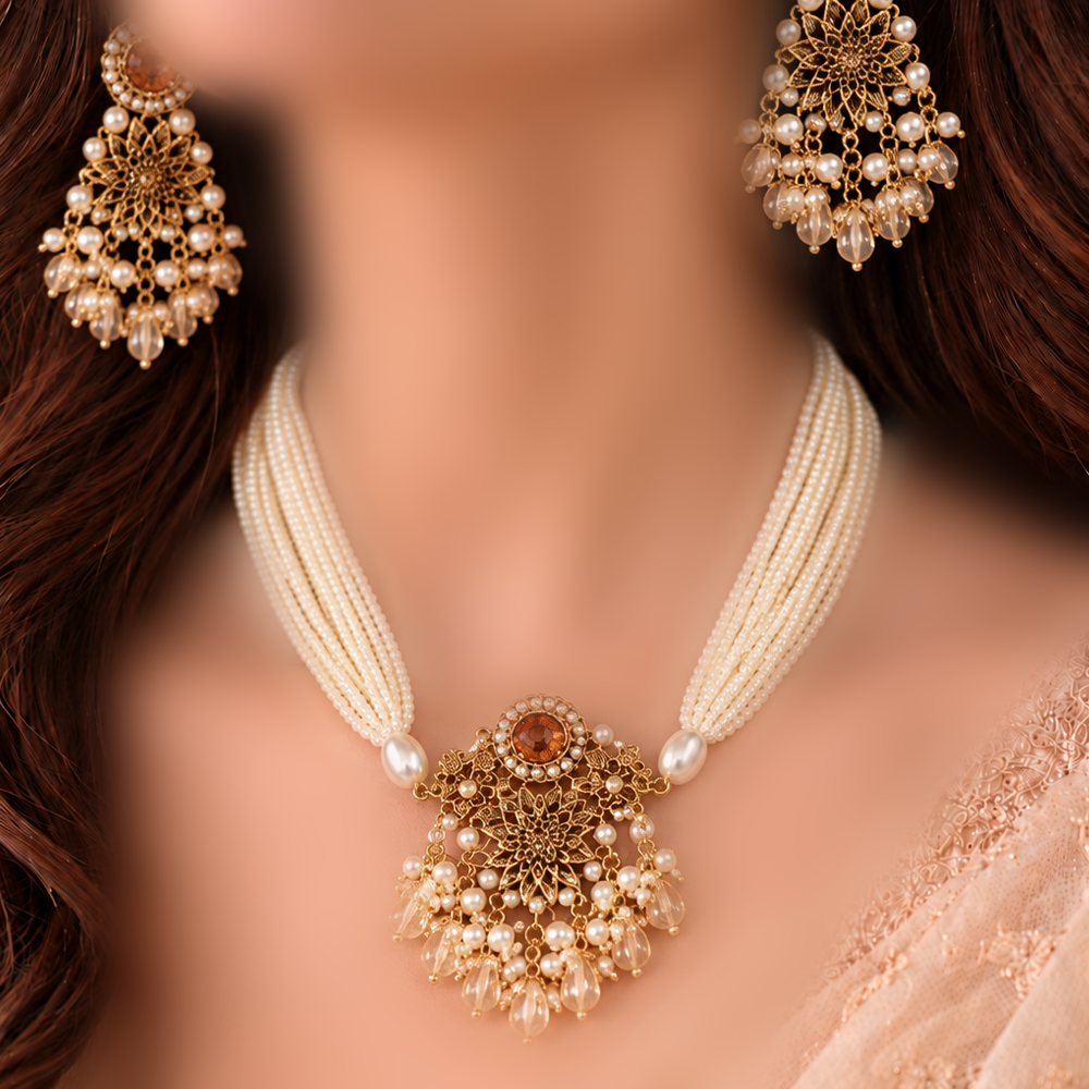 gulnaar champagne choker