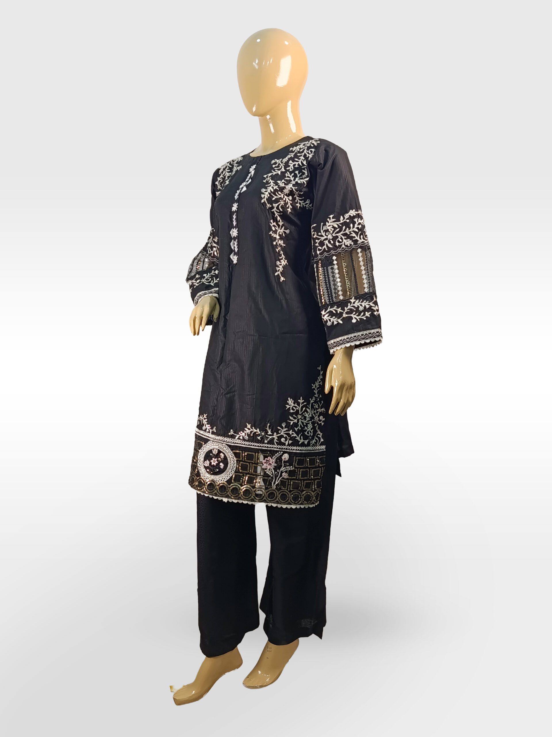 Midnight Noir Embroidered Ensemble – Elegance in Every Thread ZZBLEP2PT-251015 - Image 4